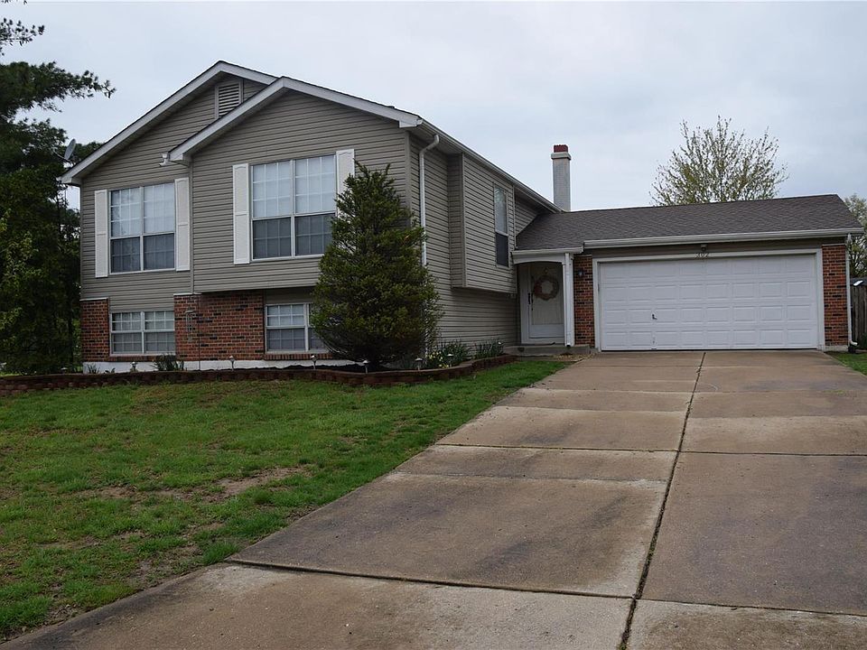 2nd image of 302 Fallwood Ct