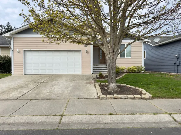 1101 NE Big Berry Loop, Oak Harbor, WA 98277