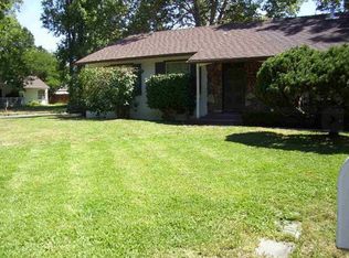 25 Collins Dr, Pleasant Hill, CA 94523