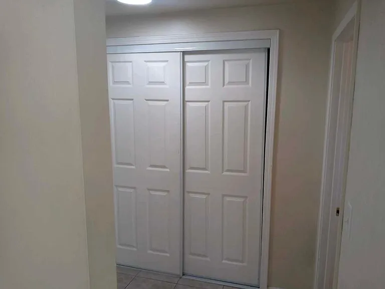 4060 Watkins Dr #5 — Photo 3