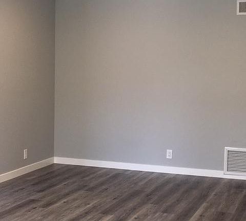 Spacious living room.