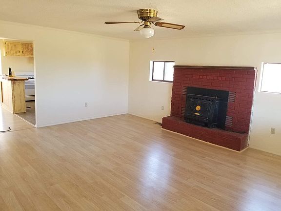 2nd image of 615 E Mountain View Dr