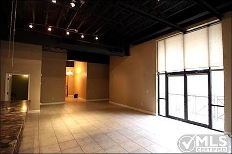 2nd image of 214 E Travis St