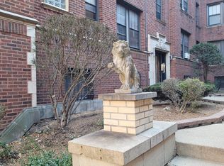 917 W George St, Chicago, IL 60657