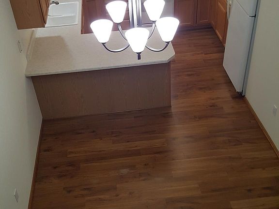Breakfast bar, plus dining area. Many cabinets with functional floor plan.