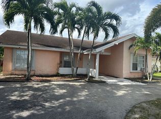 1107 SW 83rd Ave, North Lauderdale, FL 33068