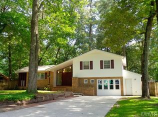 201 Pinewood Dr, Camden, NC 27921