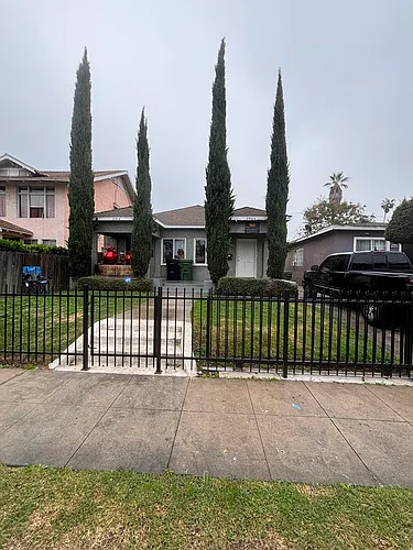 3966 S Hobart Blvd Photo 1