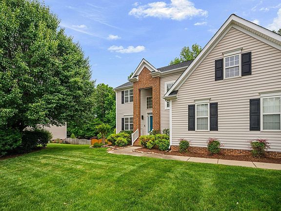 3rd image of 119 Moravia Ln