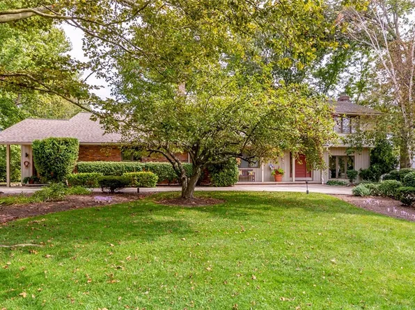 2717 Sinton Pl, Pepper Pike, OH 44124
