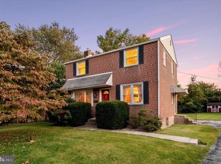 375 Yarnall Dr, Springfield, PA 19064