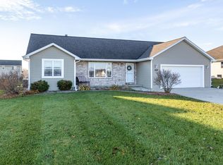 1878 Golden Bell Dr, Green Bay, WI 54313