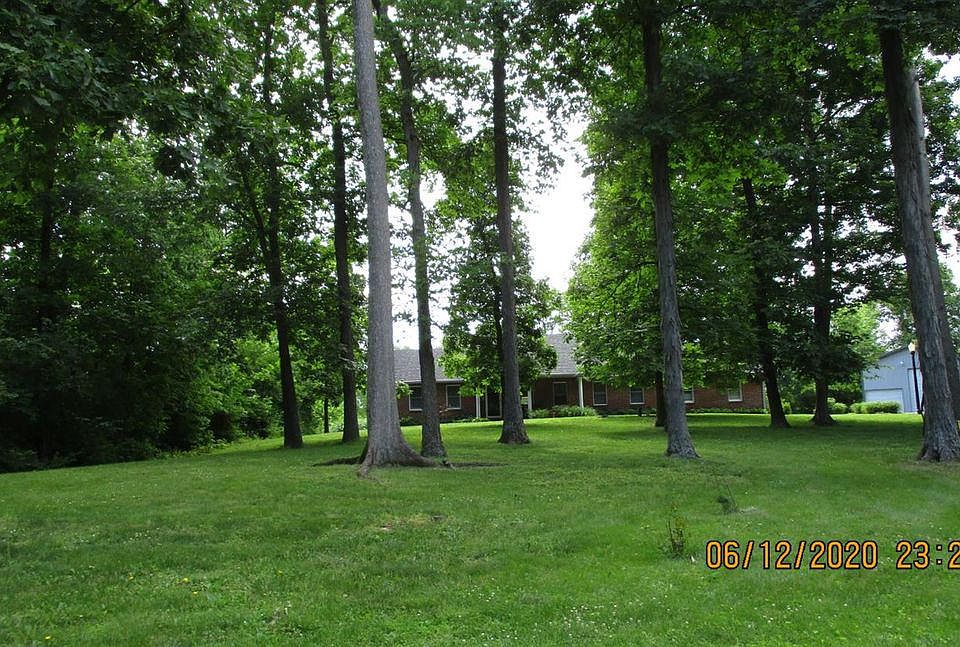 1st image of 3912 Hollin Ln