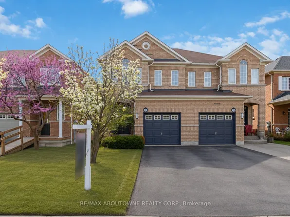 3872 Skyview St, Mississauga, ON L5M 8A1