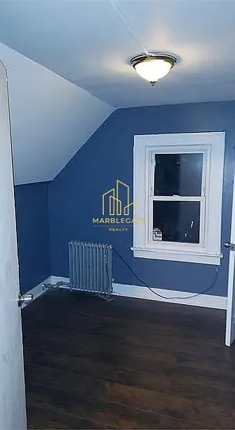 5 bed, $2,200 — Photo 3