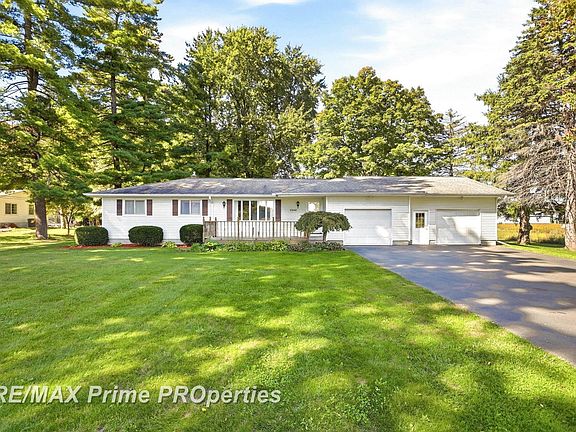 2nd image of 8240 Gera Rd