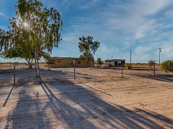3rd image of 51427 W TONTO Street