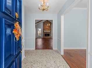 6502 Castle Lane Dr, Houston, TX 77066