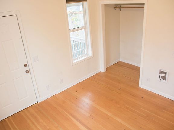 4th image of 1619 Yakima Ave S