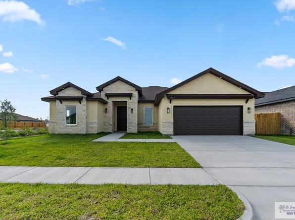 1427 S Stirrup Cir, San Benito, TX 78586