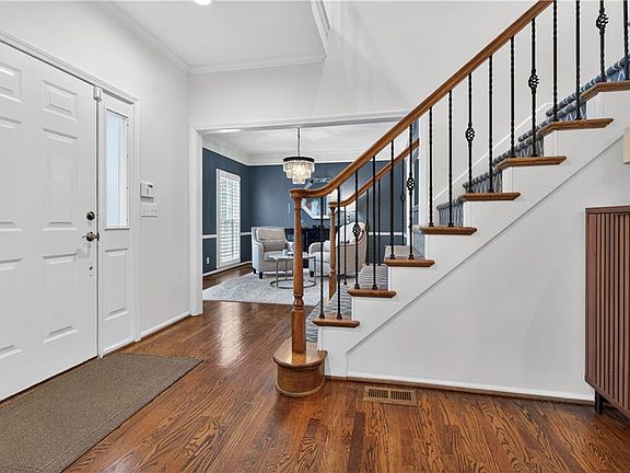 4th image of 13013 Sherwood St