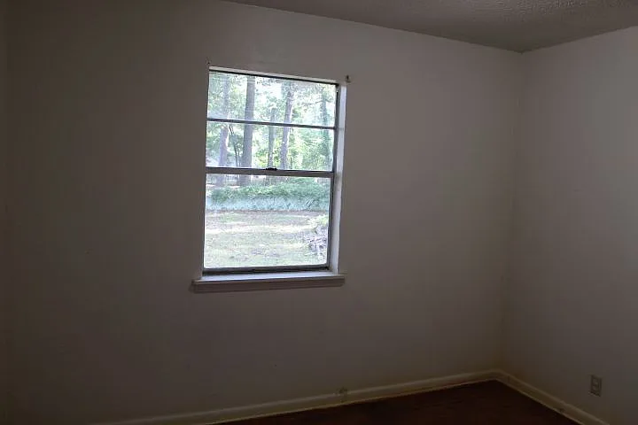 19 Exeter Dr — Photo 12