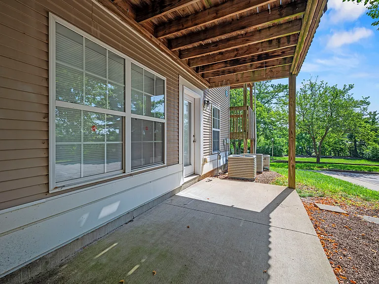 858 Malabu Dr #5000 — Photo 19