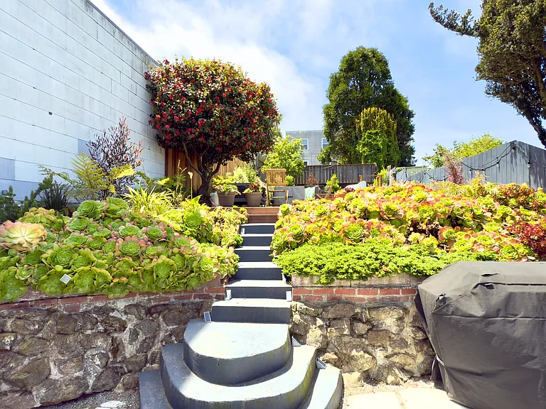 1635 12th Ave — Photo 6