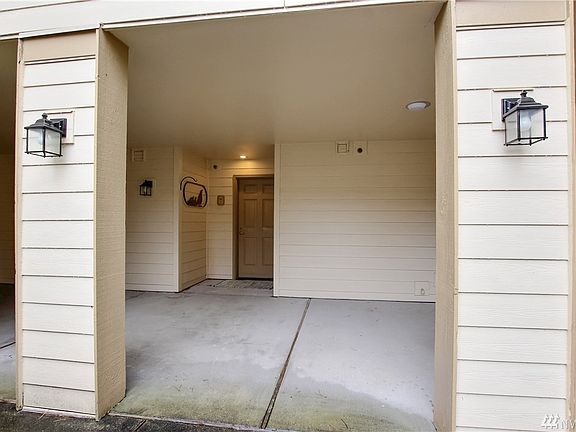 3rd image of 4081 224th Ln SE APT 113