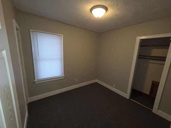 5th image of 606 Oak Grove Ave