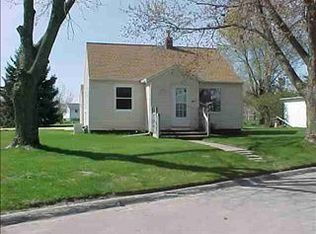 807 Fillmore St, La Porte City, IA 50651