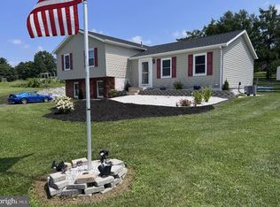 410 Shorbs Hill Rd, Hanover, PA 17331