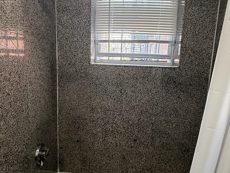 48 Hereford St #2D — Photo 8