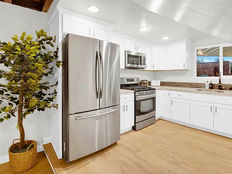 5475 Connecticut Ave — Photo 13