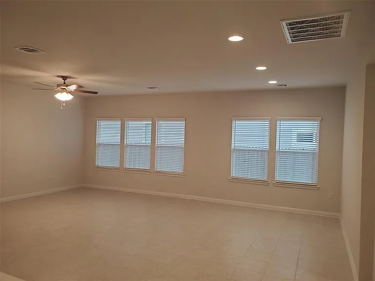 6404 Gunflint Dr — Photo 13