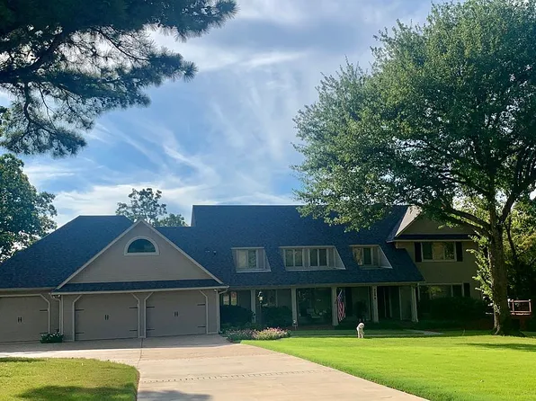 2200 Brigadoon Dr, Fort Smith, AR 72908