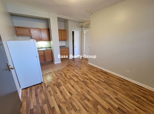1721 W Estes Ave #G4, Chicago, IL 60626