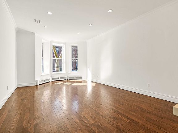 4th image of 357 4th St APT 1
