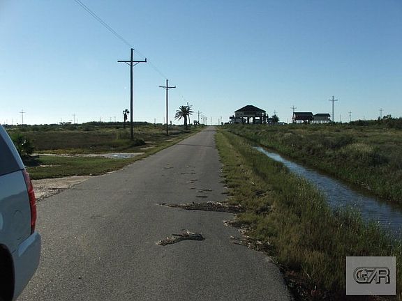 3rd image of 1148 Beach Front Dr