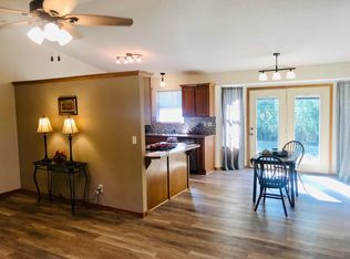 1205 Lorna Ln, Newton, KS 67114