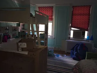 Rented by ARNOLD S GUMOWITZ, LREB