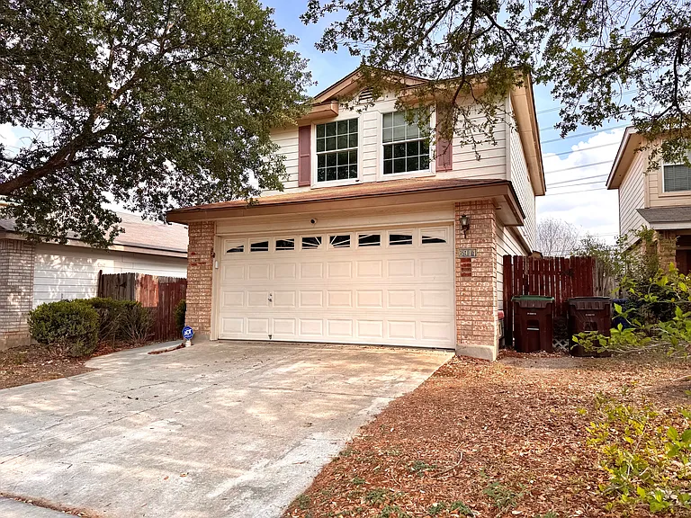 Sandy Point Dr — Photo 1