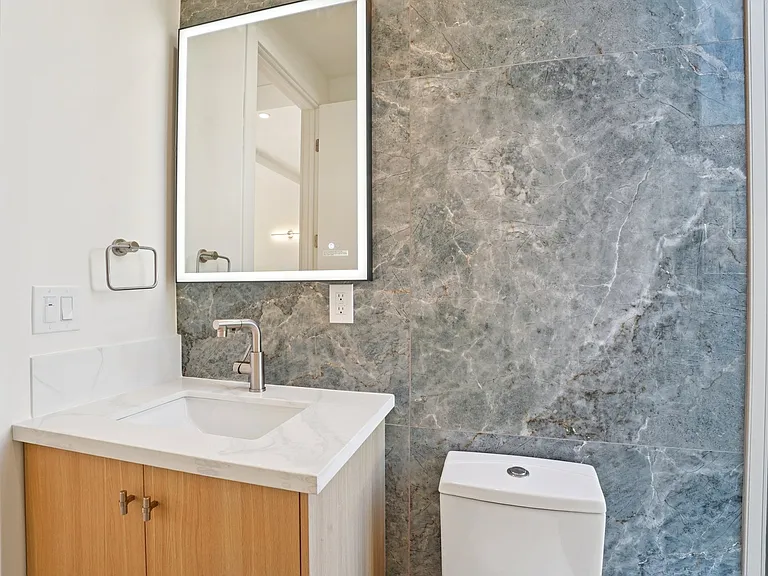6162 Oak Crest Way #1/4 — Photo 28