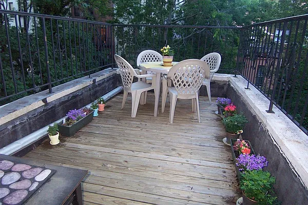 Rented by Susan Finkel, LREB | media 11