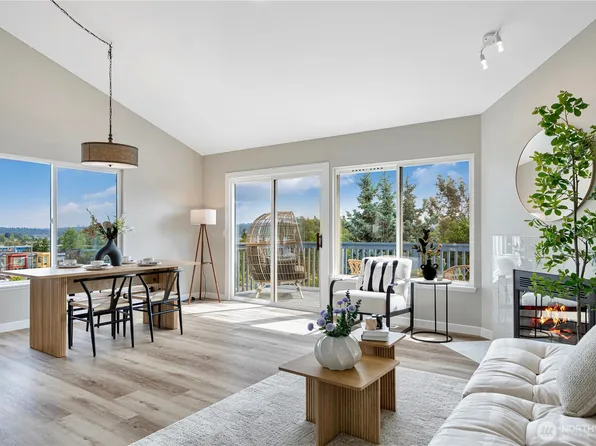 9422 49th Avenue S, Seattle, WA 98118