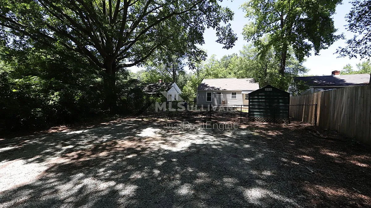 2 bed, 1.0 bath, 848 sqft, $1,750 — Photo 3
