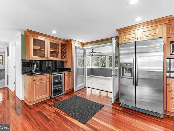 5th image of 8499 Saint Andrews Dr