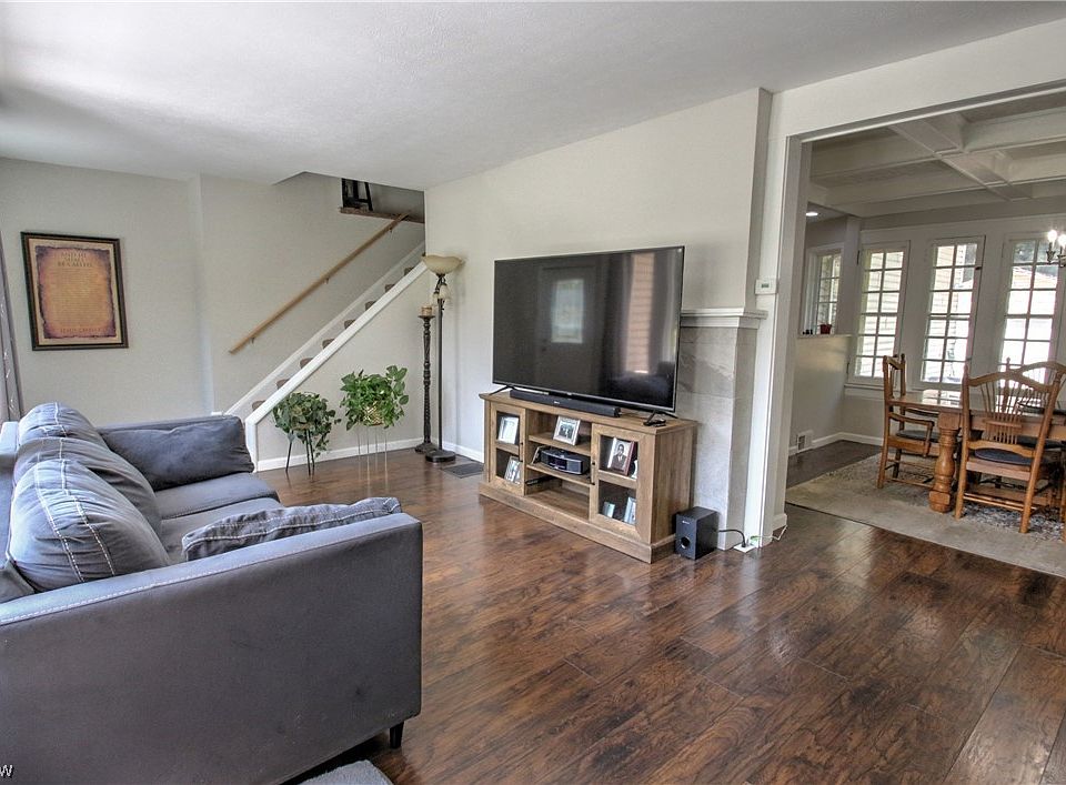 875 Hereford Dr, Akron, OH 44303 MLS 4495450 Zillow