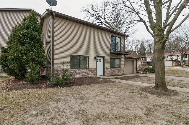 1st image of 5321 Newport Dr