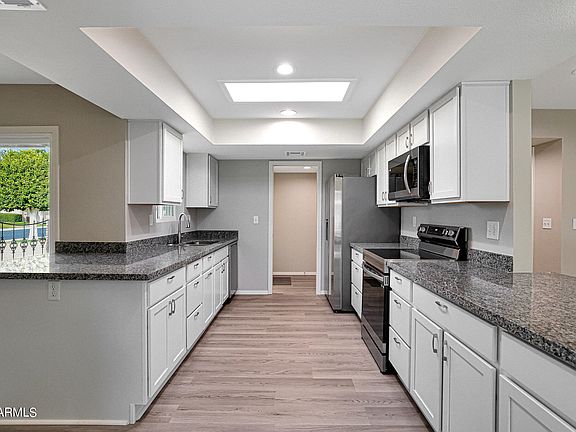 3rd image of 10414 W EL CAPITAN Circle